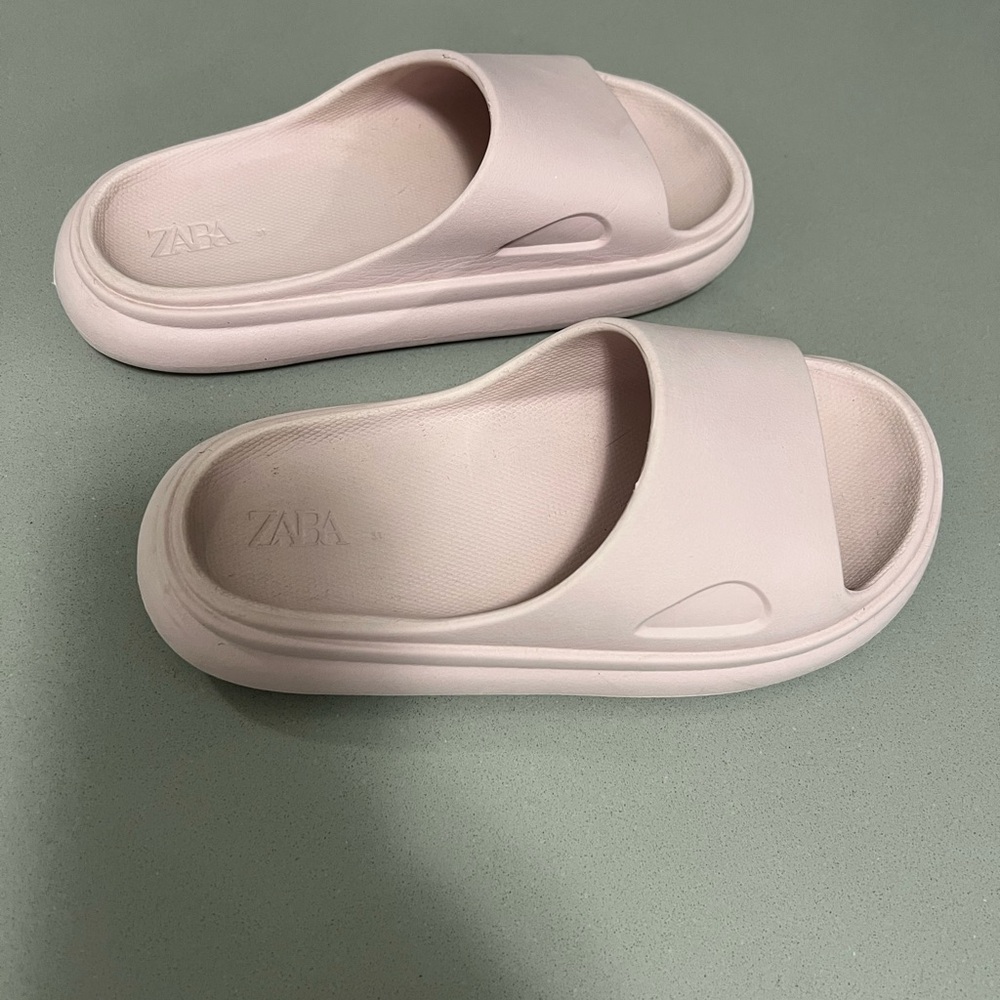 ZARA Light Pink Slide Sandals